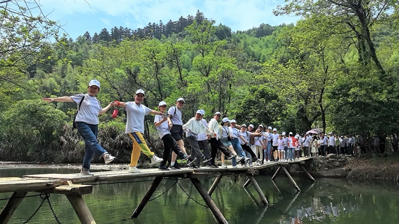 91免费香蕉污视频厂家团建1.jpg