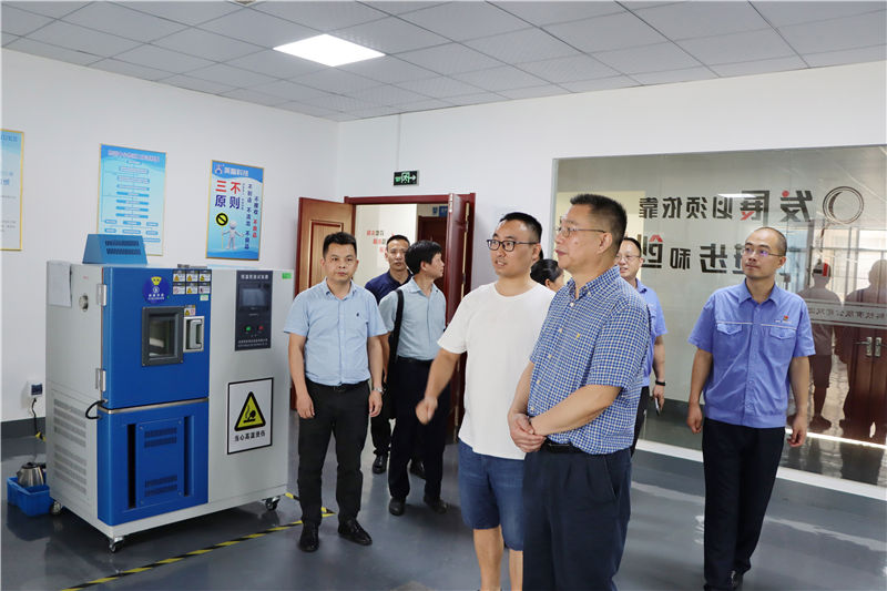中船海洋装备集团副总经理陈建萍一行到九江香蕉色视频网站科技有限公司调研